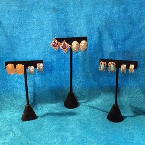 6 pair of clip on earrings!!!